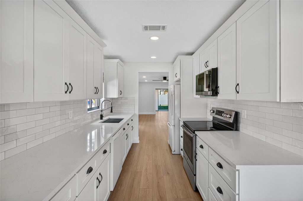 Largo Condo: 7360 Ulmerton Road