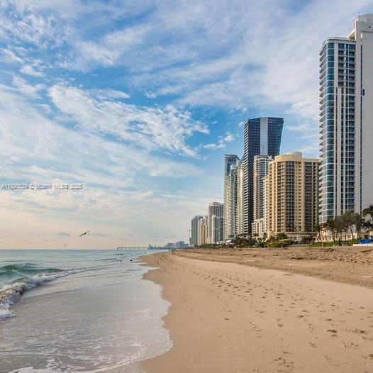 Sunny Isles Beach Condo: 17125 North Bay Road