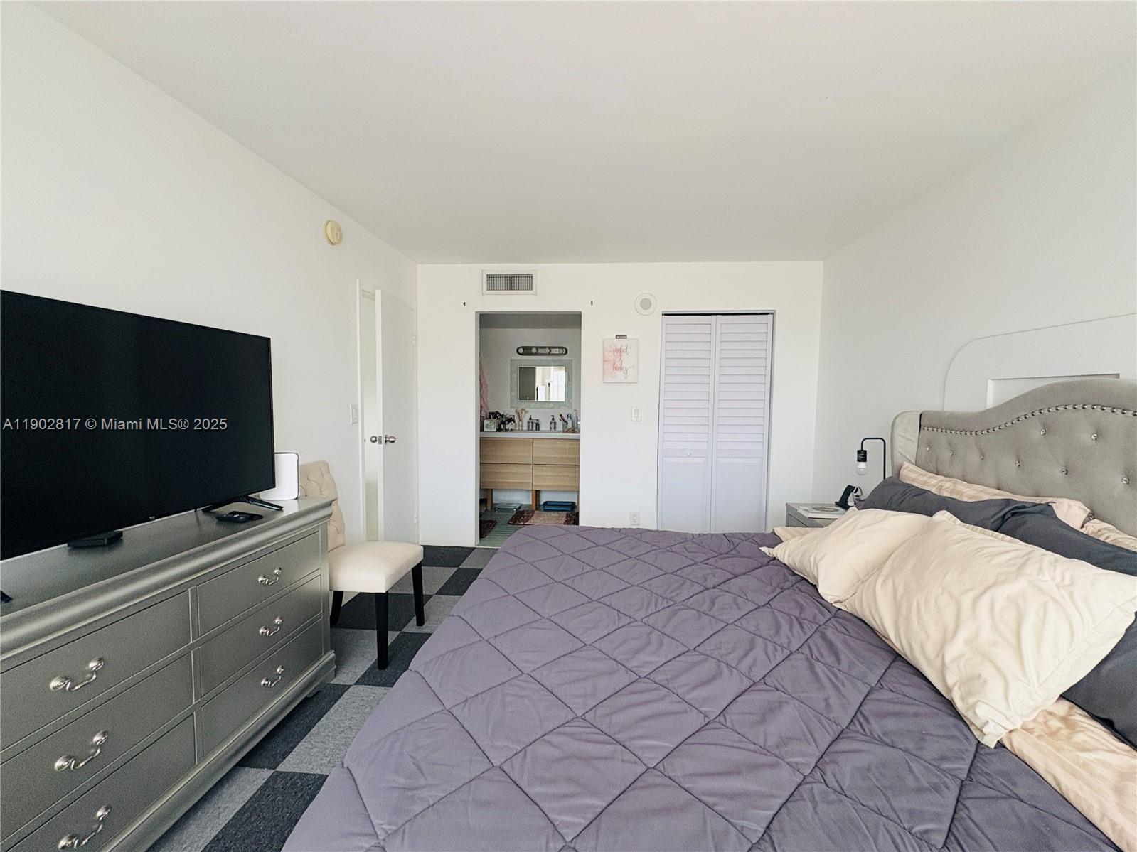 Sunny Isles Beach Condo: 17021 North Bay Road