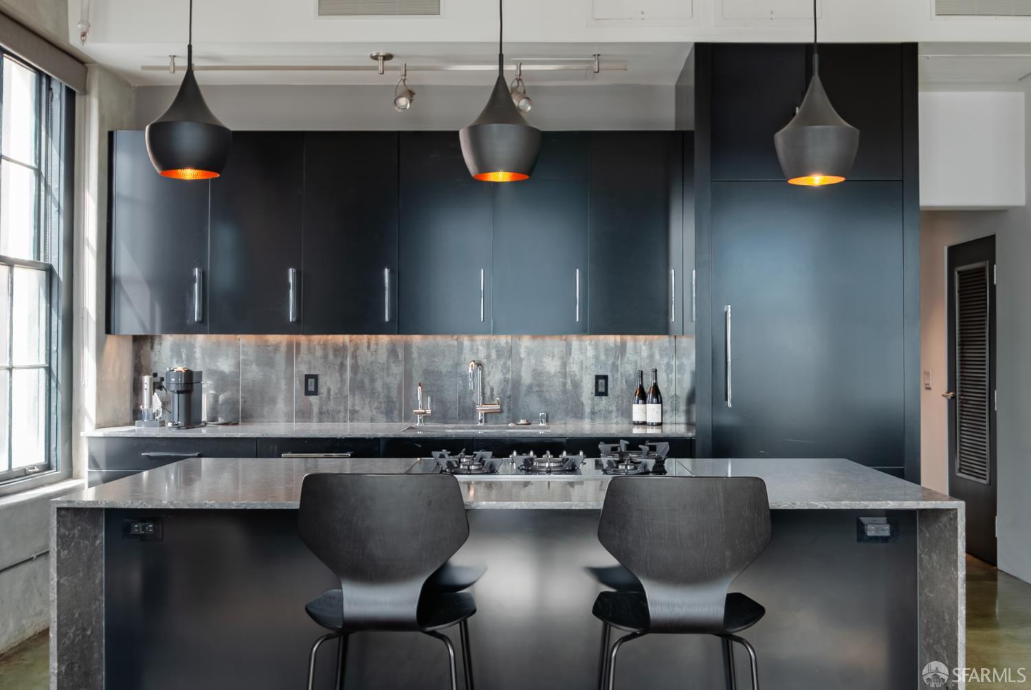 San Francisco Condo: 2 Mint Plaza