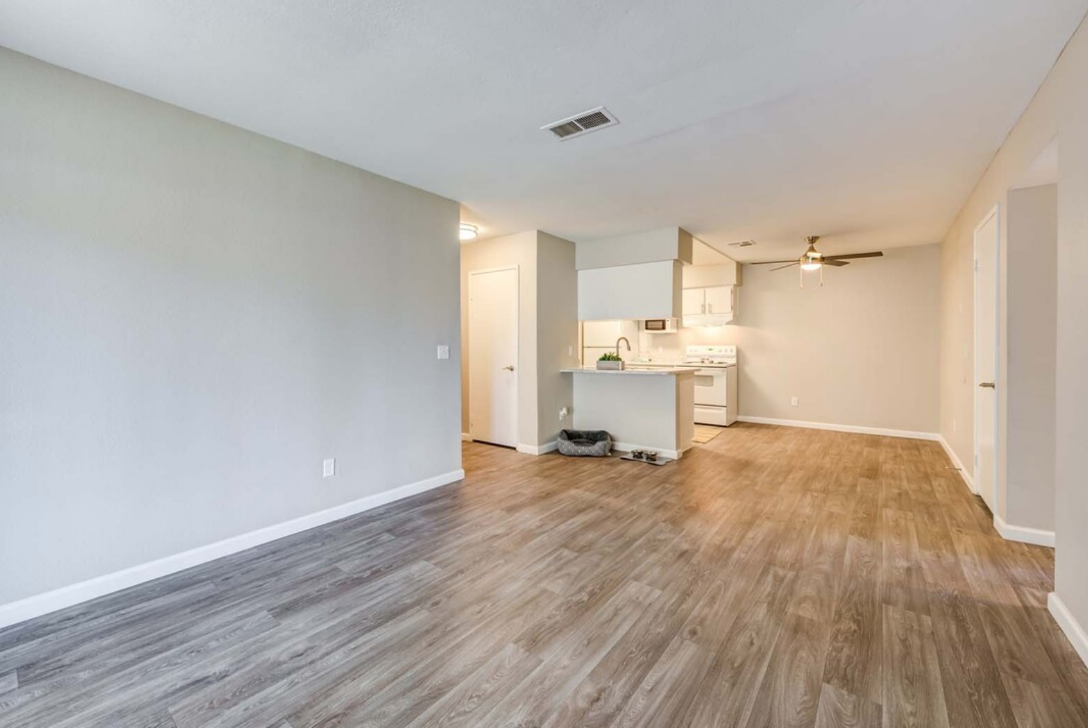 Lancaster Condo: 43230 Gadsden Ave