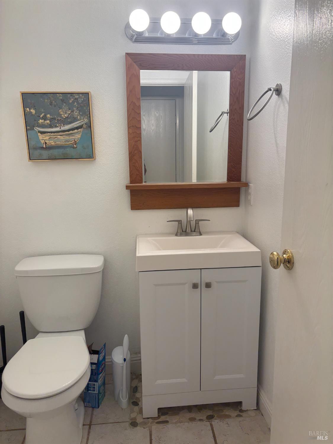 Rohnert Park Condo: 221 College View Drive