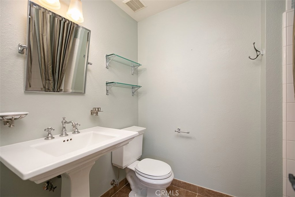 Huntington Beach Condo: 18787 Heavenwood Circle