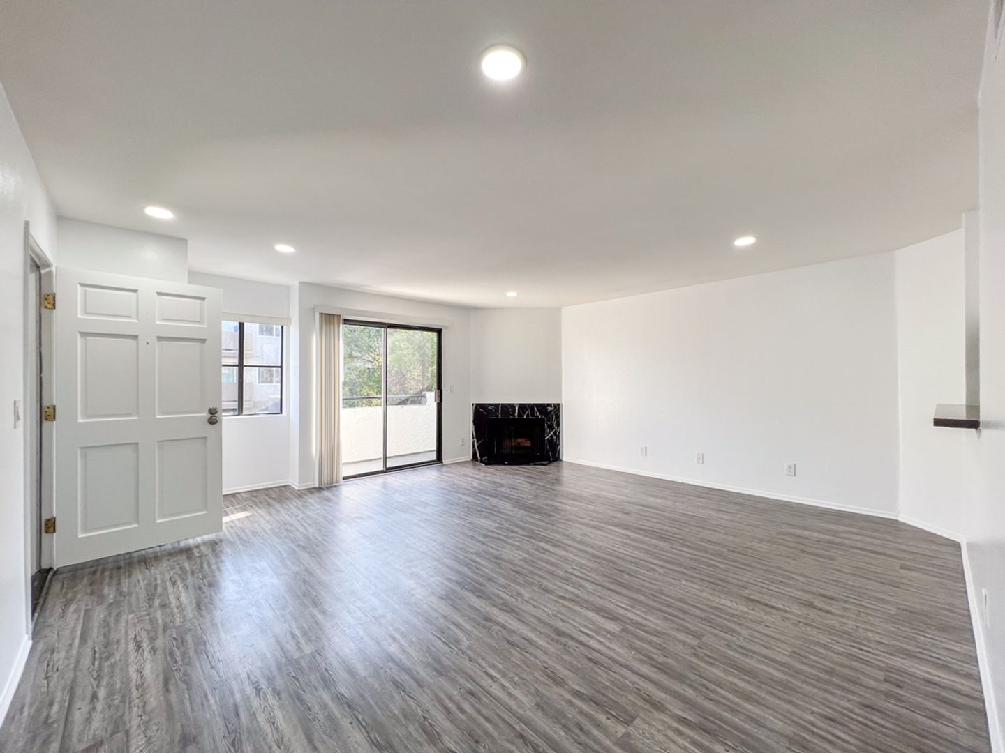 Sherman Oaks Condo: 5104 Sepulveda Blvd