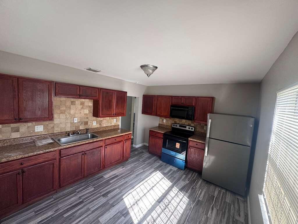 Riviera Beach Condo: 3309 Avenue South