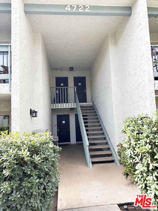 Calabasas Condo: 4722 Park Granada