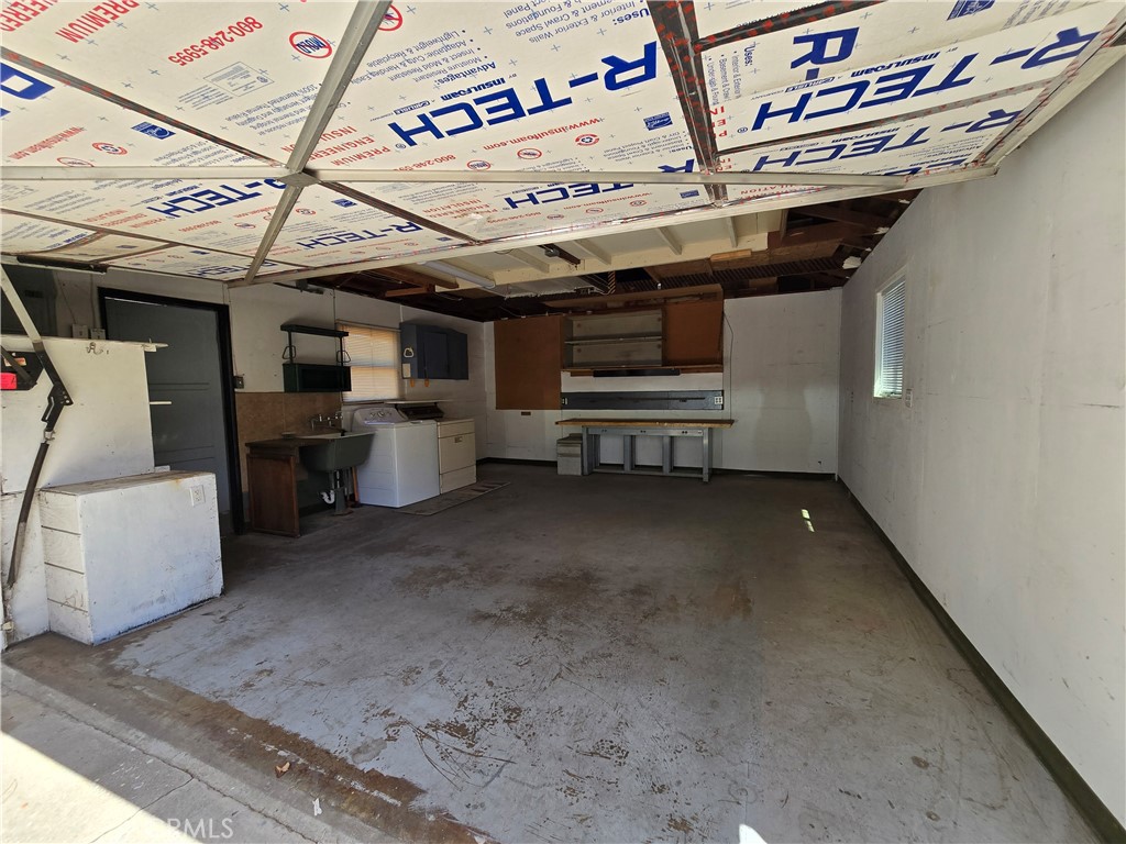 Ontario Condo: 412 North Cherry Avenue