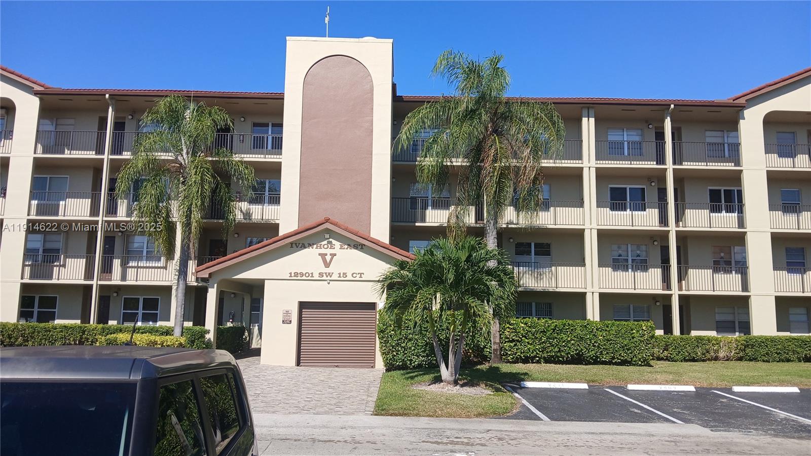 Pembroke Pines Condo: 12901 Southwest 15th Court