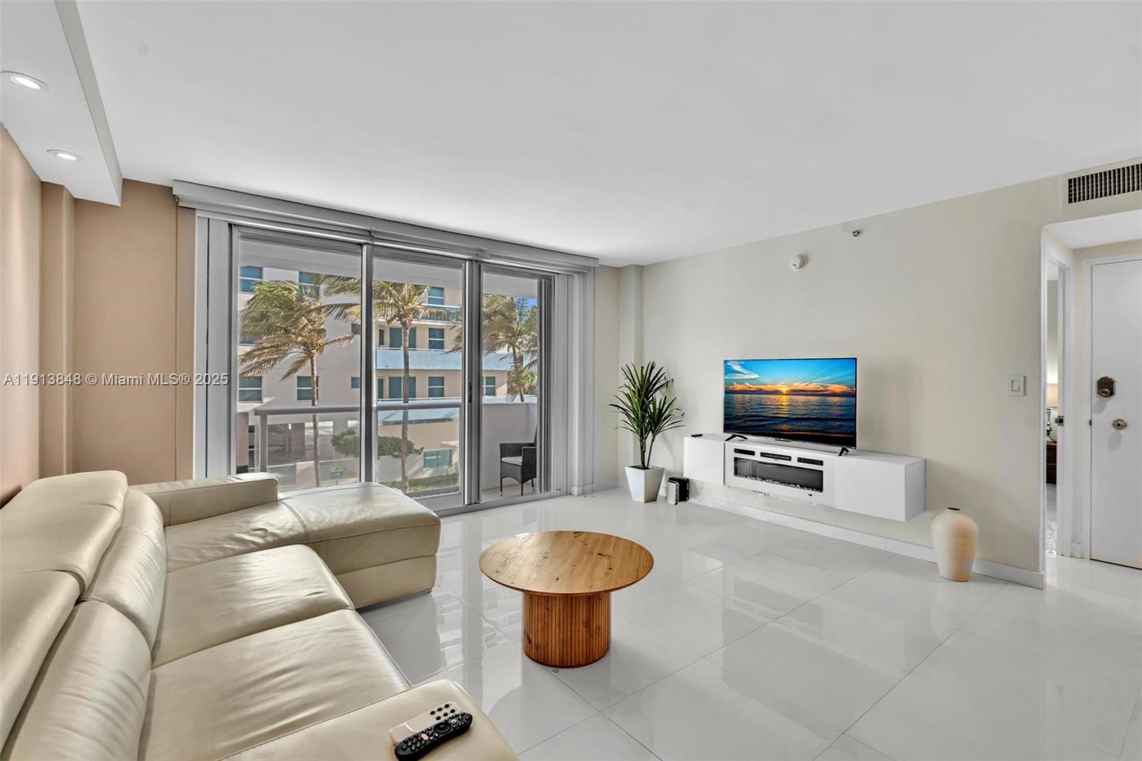 Surfside Condo: 9195 Collins Avenue