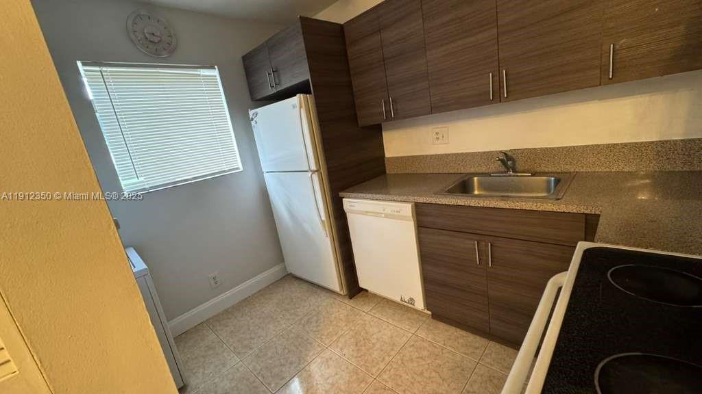 Pompano Beach Condo: 306 Gardens Drive