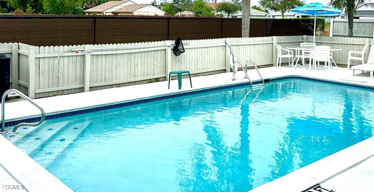 Cape Coral Condo: 1005 Southwest 48th Terrace