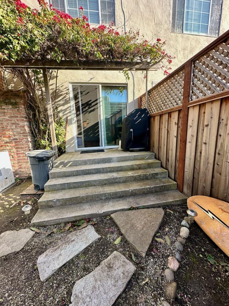 Pacifica Condo: 160 Clarendon Road