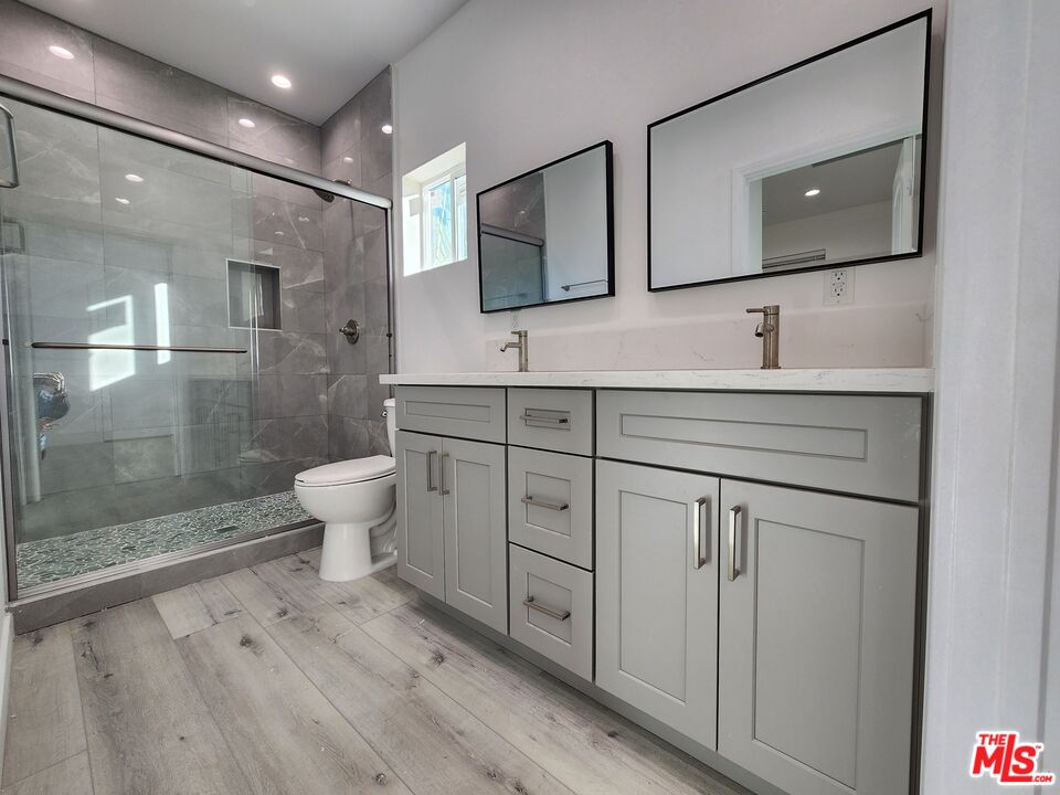 Granada Hills Condo: 11618 Balboa Boulevard