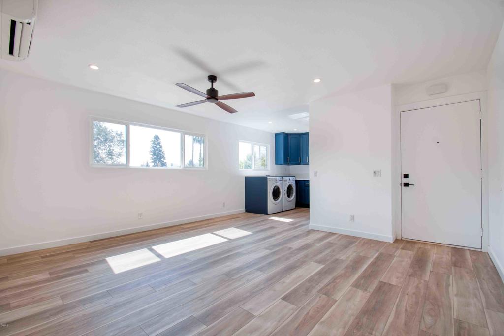 Los Angeles Condo: 3185 Larga Avenue