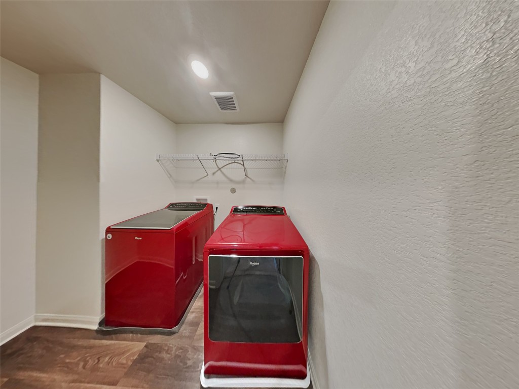 Jarrell Condo: 105 Pettigrew Court