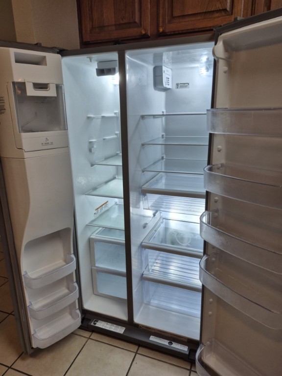 Pflugerville Condo: 808 Busleigh Castle Way