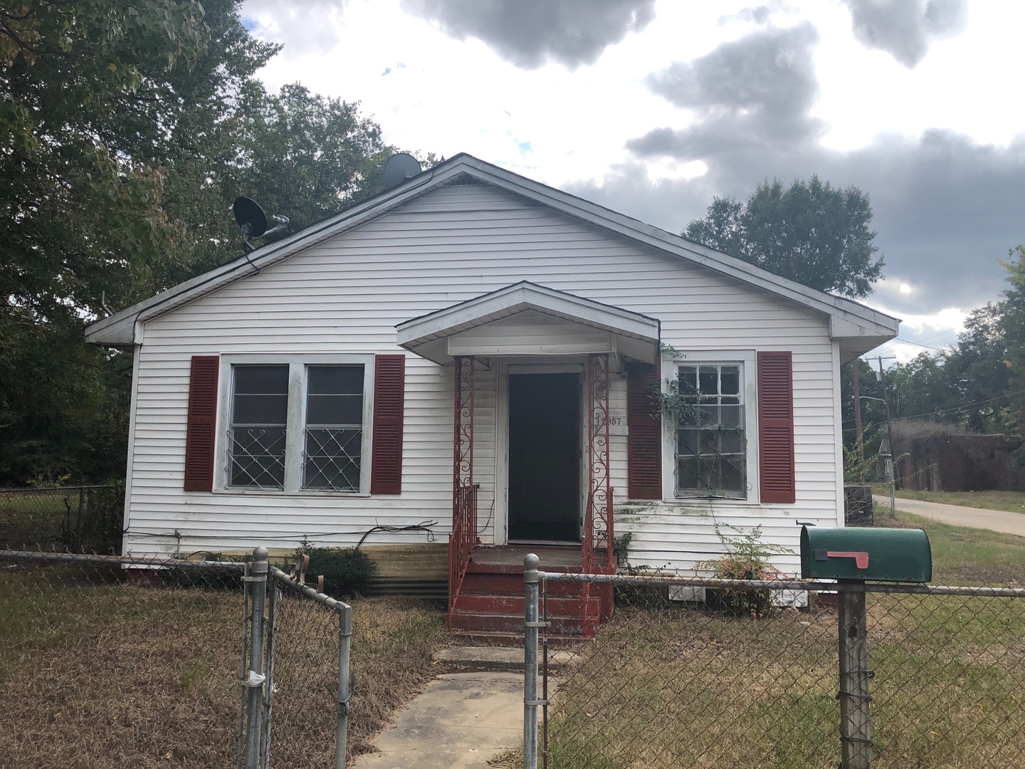 Shreveport House: 2957 Regent St