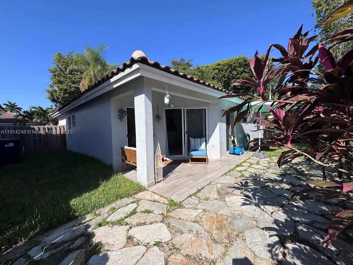 Doral Condo: 5593 Northwest 102nd Place