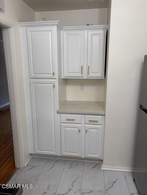 Woodland Hills Condo: 21923 San Miguel Street