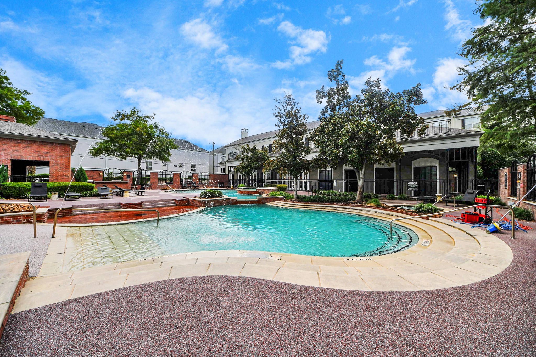 Houston Condo: 3003 Memorial Court