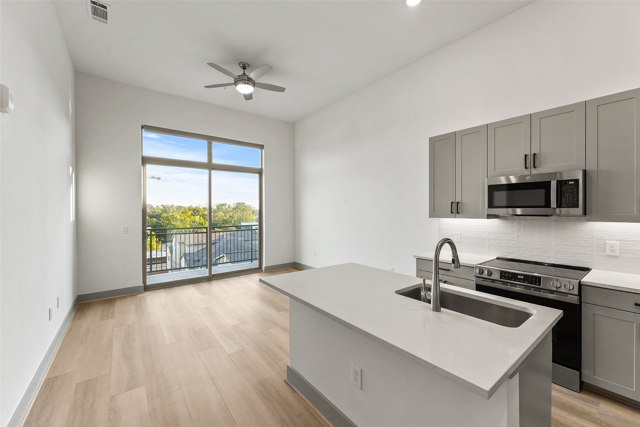 Houston Condo: 170 Malone Street