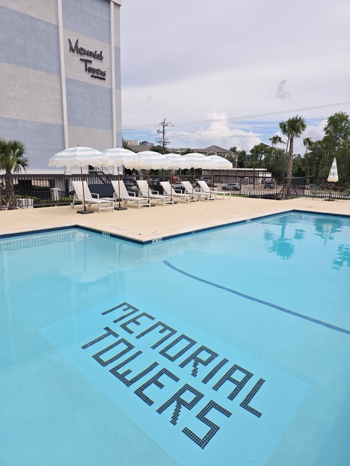 Houston Condo: 5400 Memorial Drive