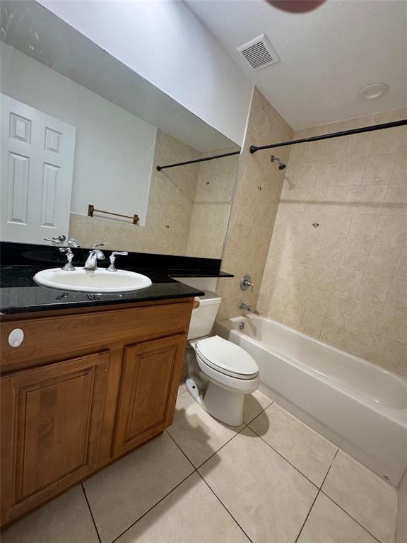 Lighthouse Point Condo: 2120 Northeast 42nd Court