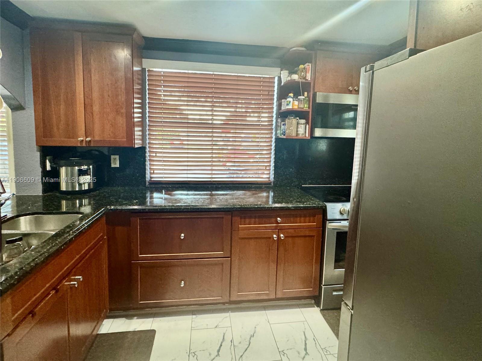 Cutler Bay Condo: 19550 Southwest 103rd Court