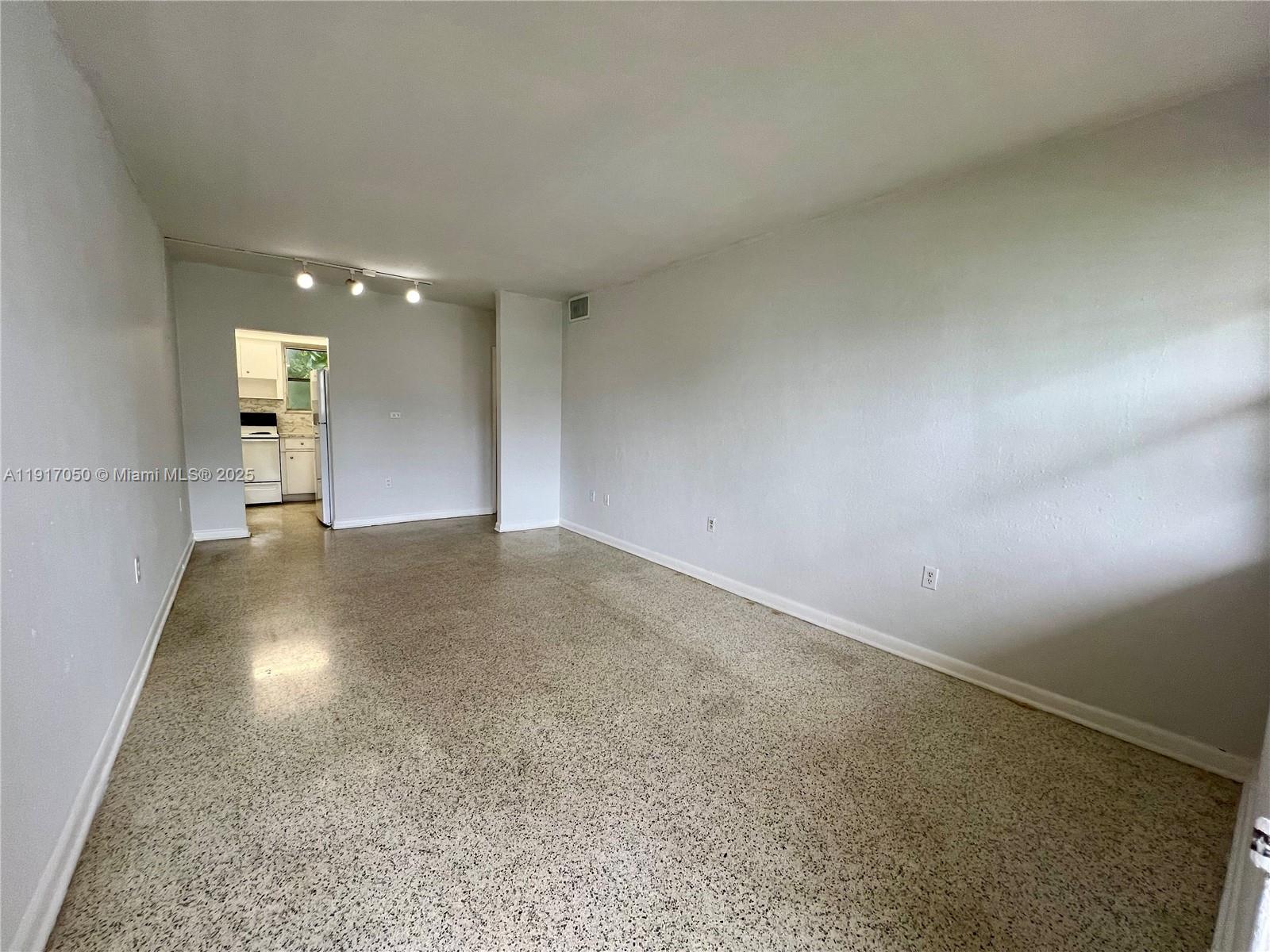 Miami Condo: 675 Southwest 7th Avenue