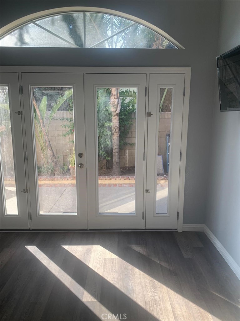 La Palma Condo: 8411 Meadowlark Lane