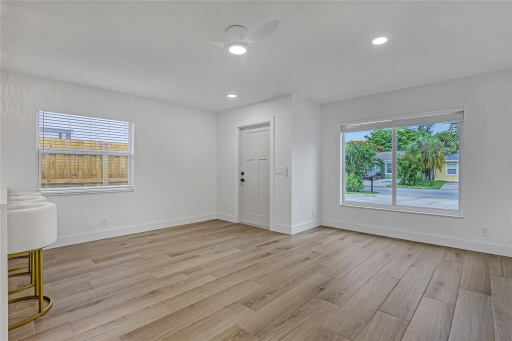 Lantana Condo: 416 West Mango Street