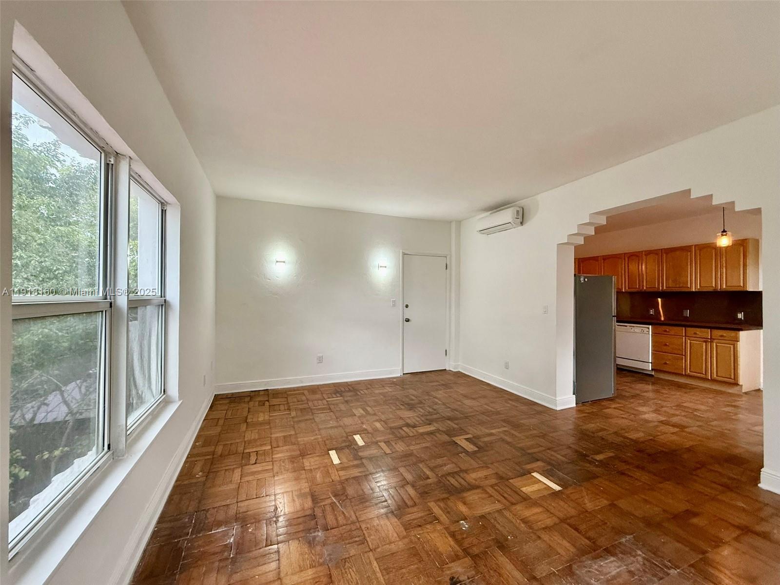 Miami Beach Condo: 4035 Meridian Avenue