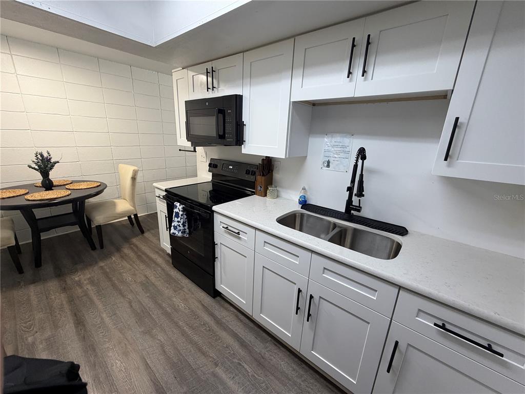 Clearwater Condo: 15219 Westminister Avenue