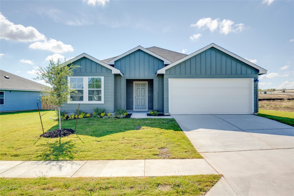 Maxwell Condo: 400 Hodges Street