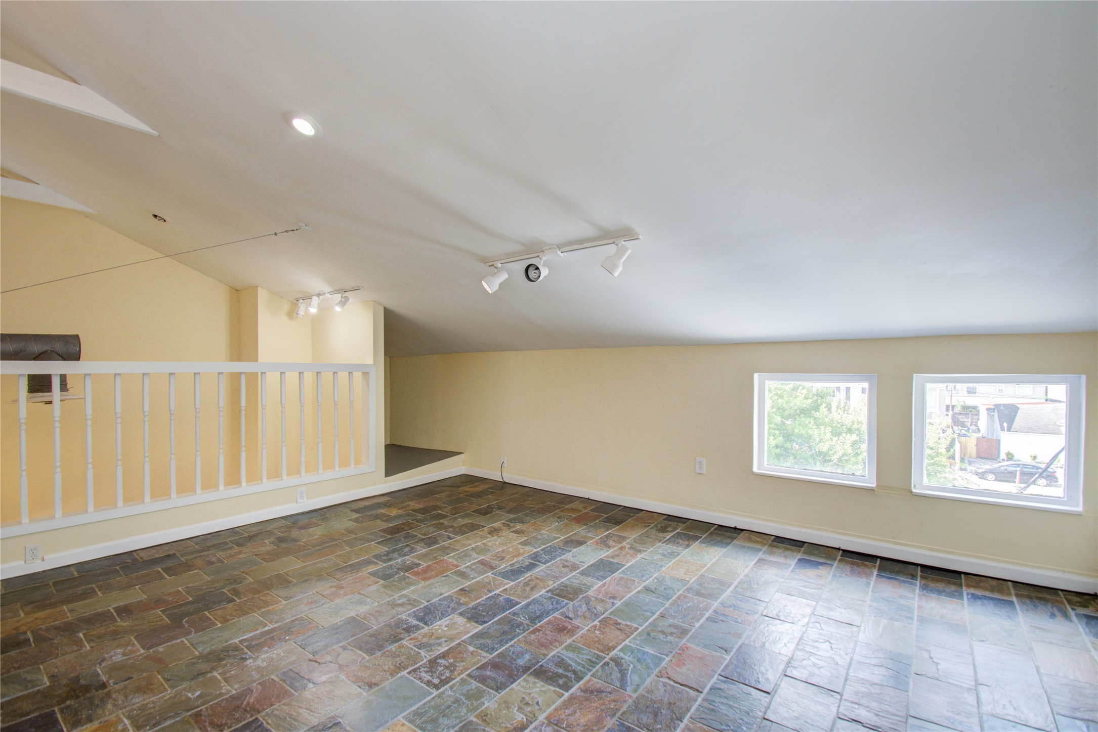 Houston Condo: 5313 Palmetto Street