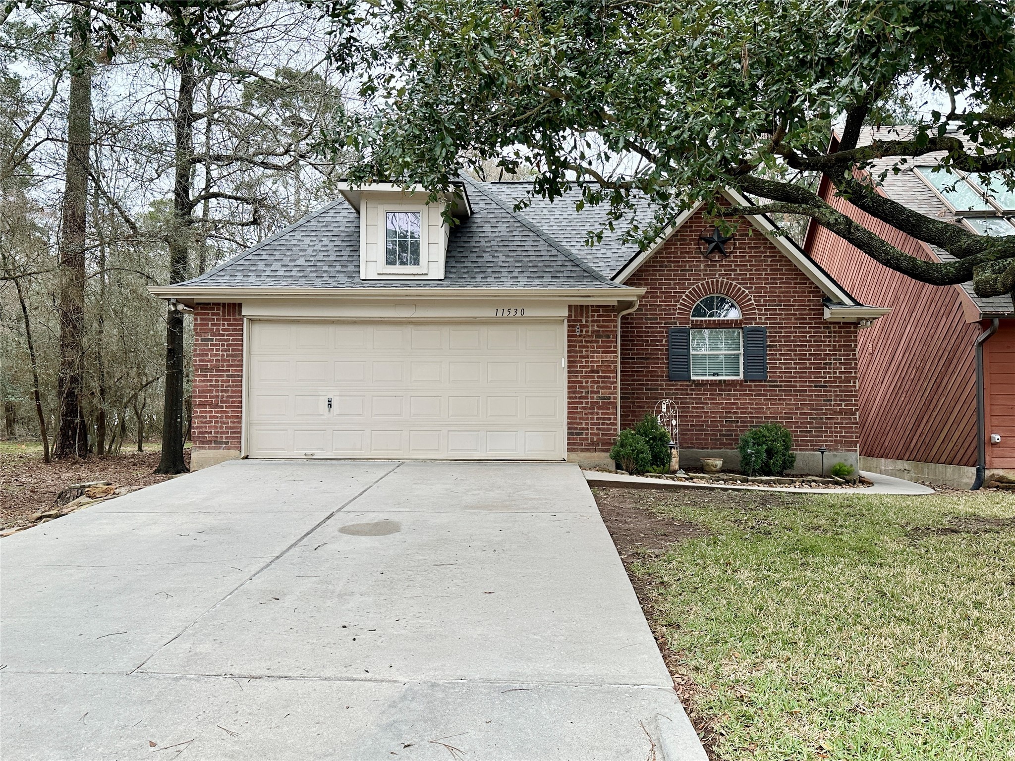 Montgomery Condo: 11530 Twain Drive