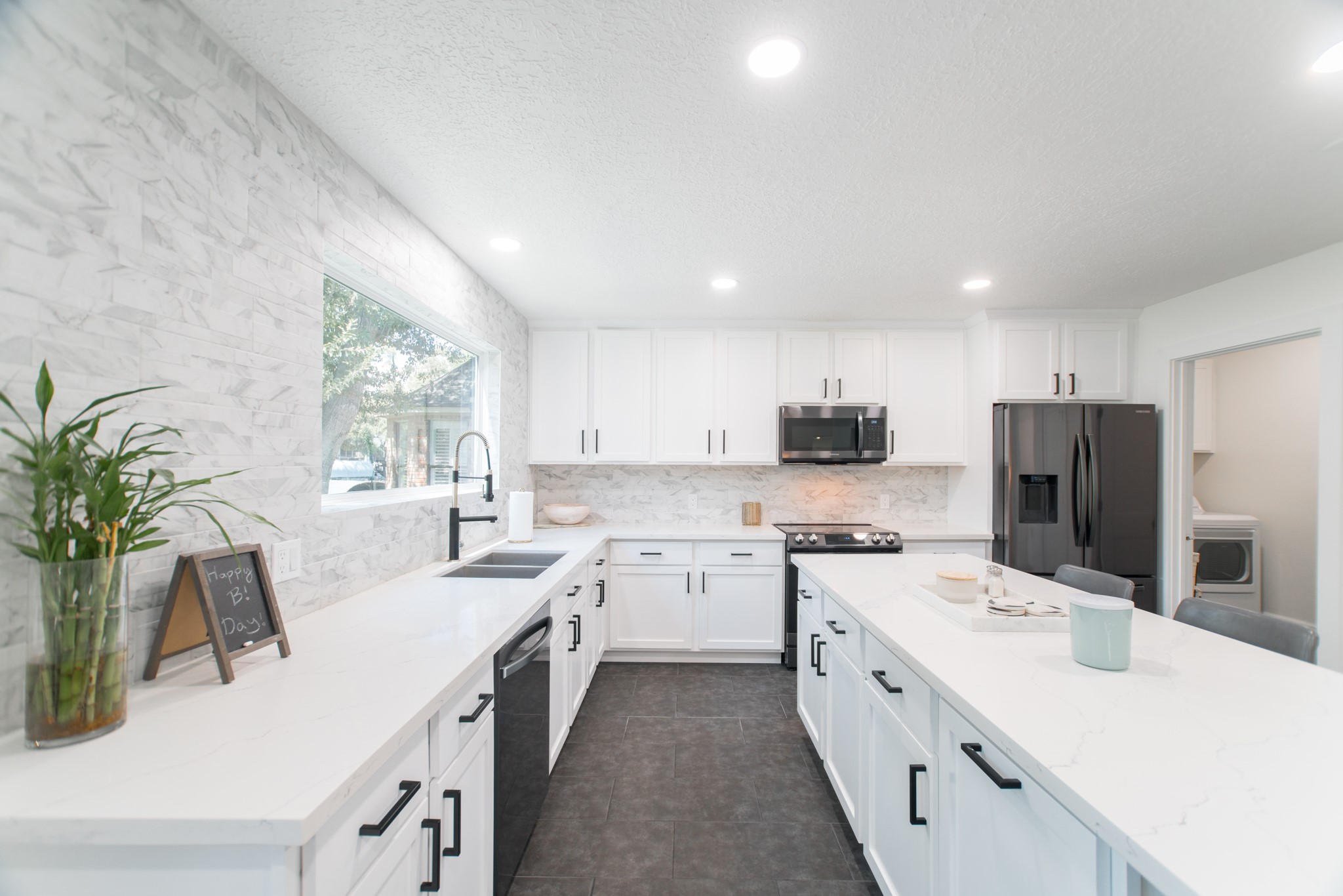 Montgomery Condo: 3103 Hemingway Drive