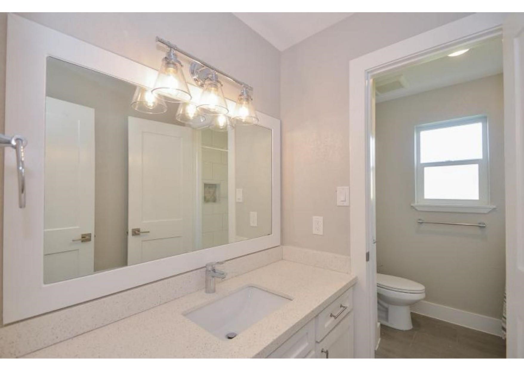 Wallis Condo: 6315 Bowers Street