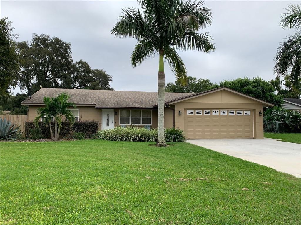 Longwood Condo: 270 East Lake Avenue