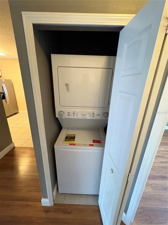 Riverview Condo: 6413 Hollydale Place