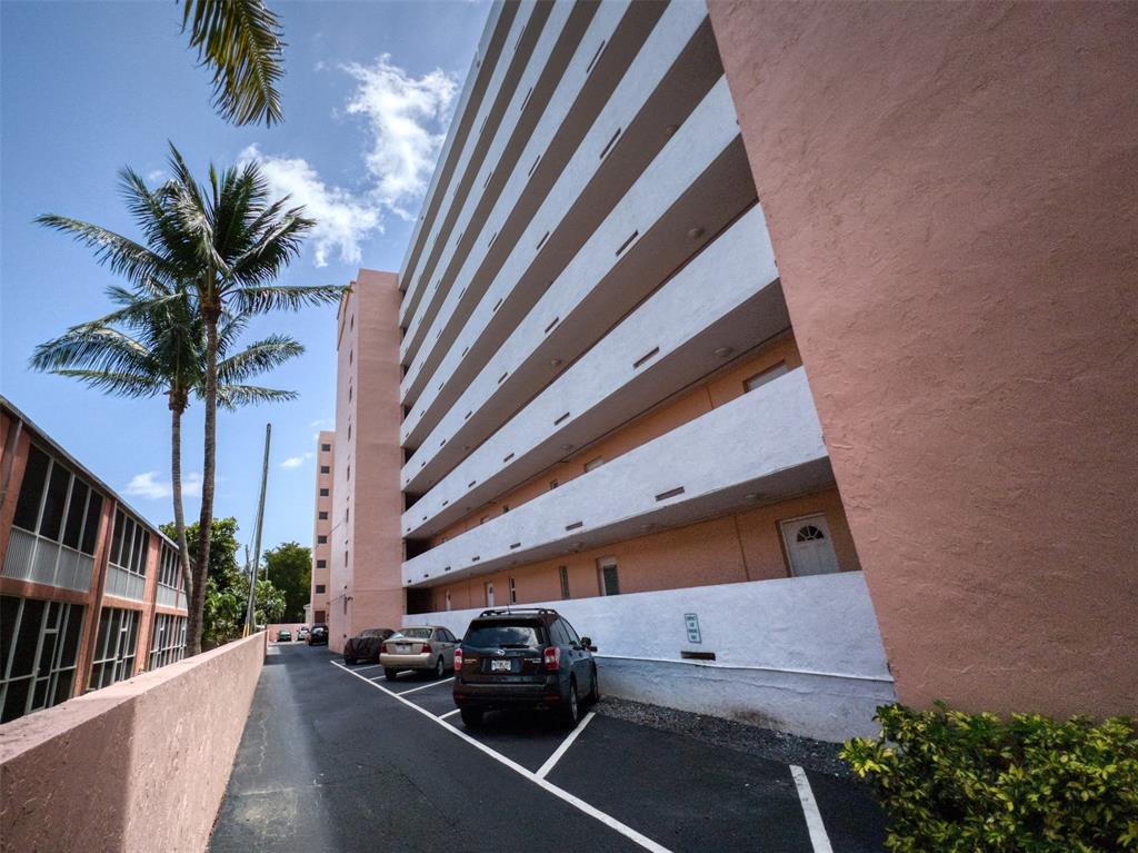 Pompano Beach Condo: 3201 Northeast 14th Street Causeway