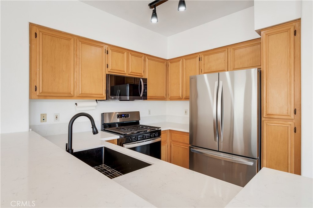 San Diego Condo: 5455 Mandarin Cove