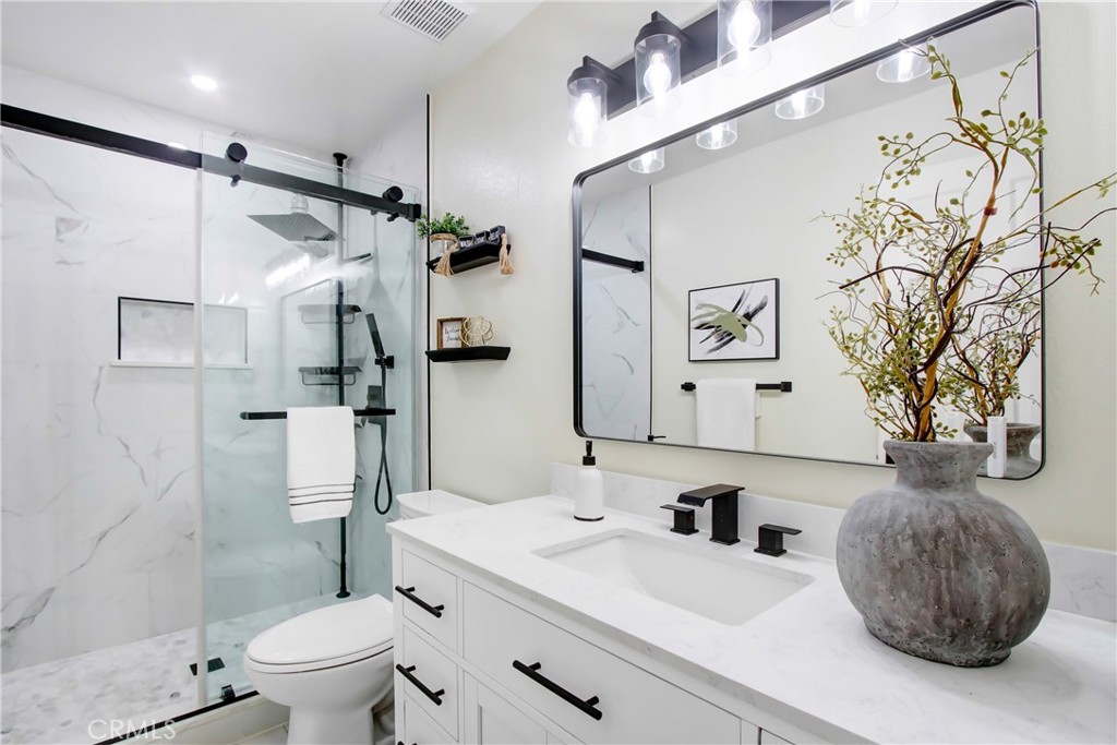 Fontana Condo: 7350 Andress Court