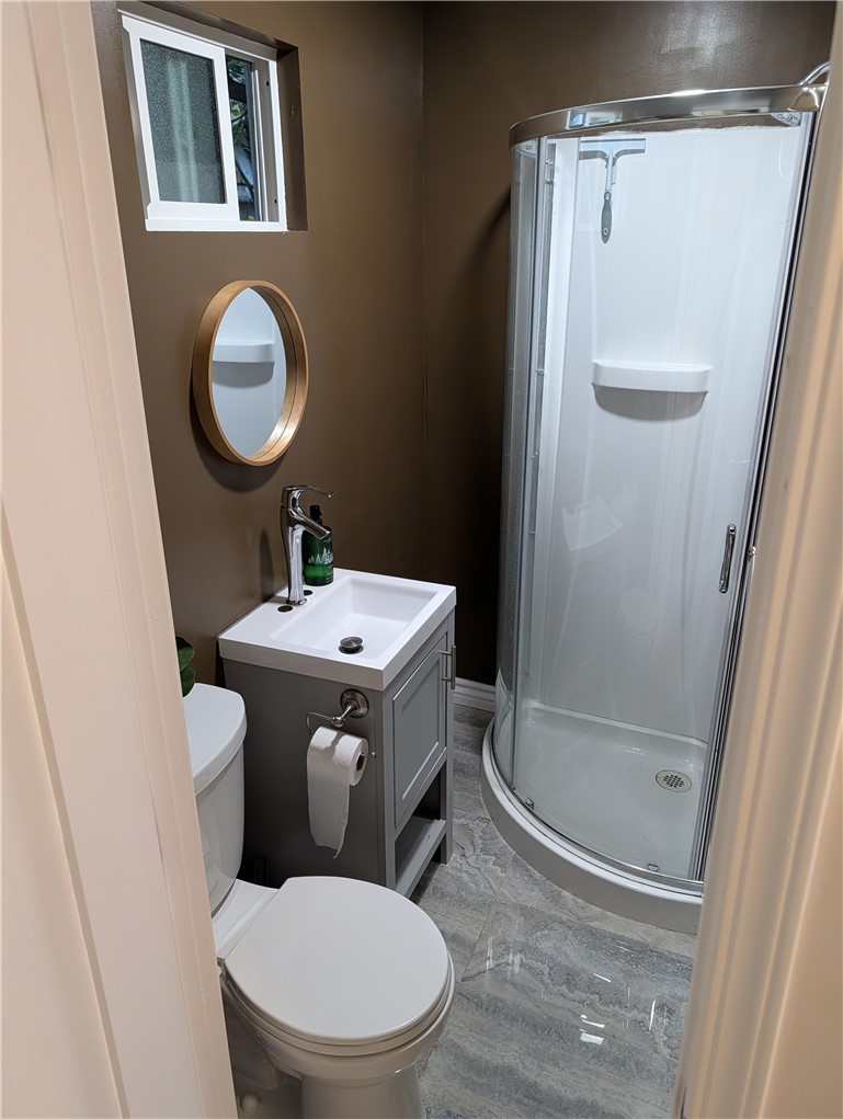 Long Beach Condo: 1934 West Lincoln Street