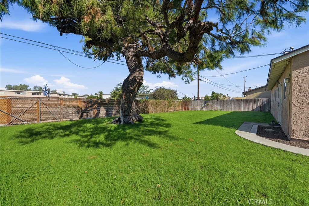 Anaheim Condo: 3351 West Keys Lane