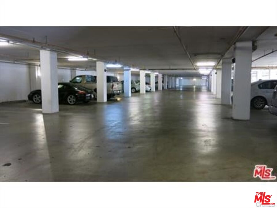 Los Angeles Condo: 3949 Los Feliz Boulevard