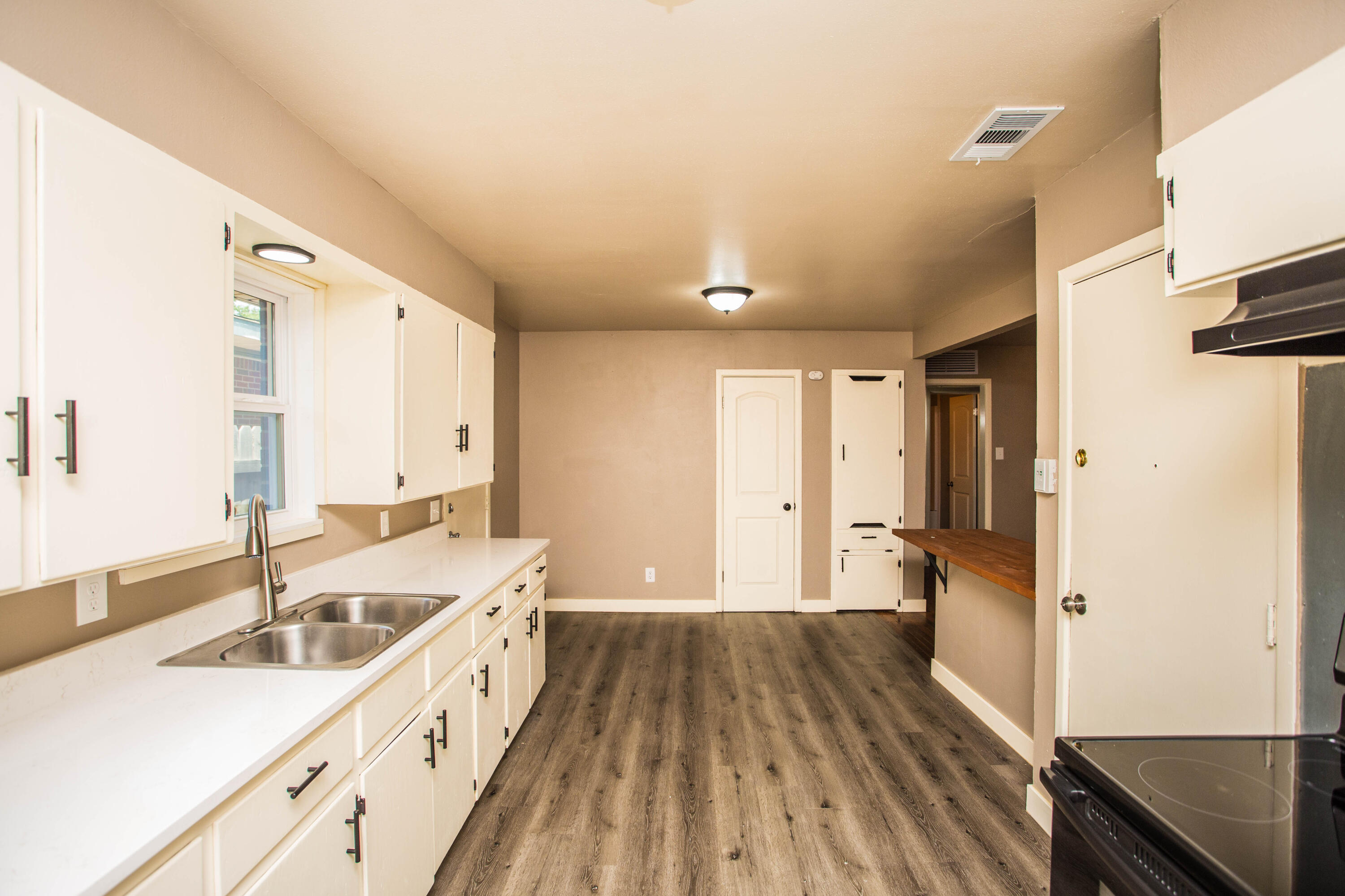 Lubbock Condo: 4402 29th Street