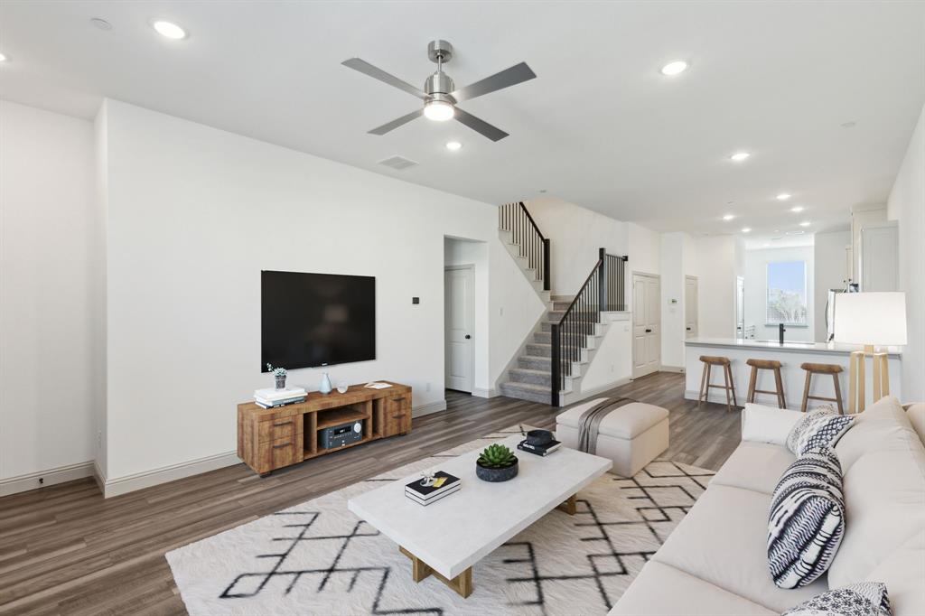 Grand Prairie Condo: 7143 Buchanan Drive