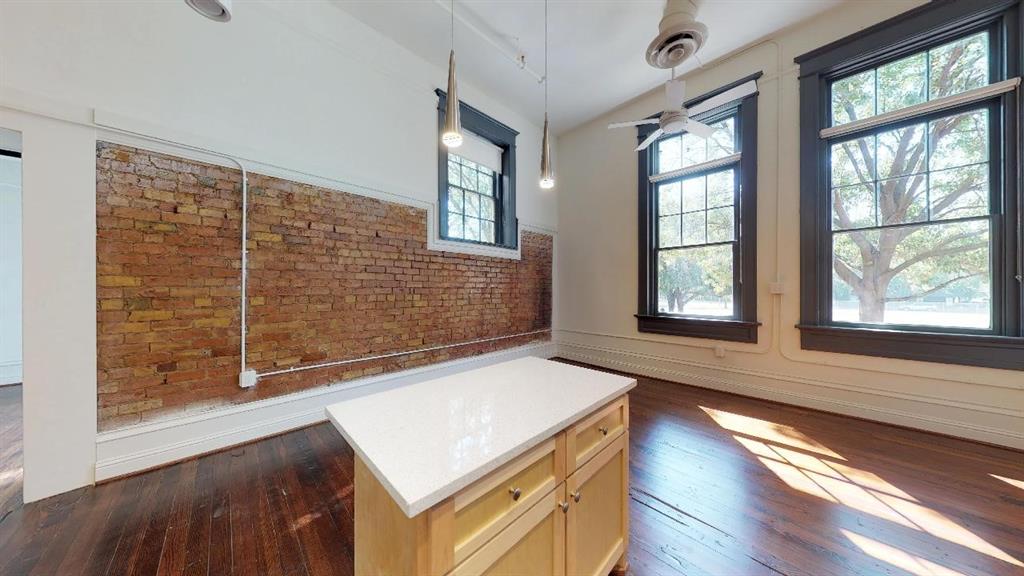 Dallas Condo: 401 North Carroll Avenue