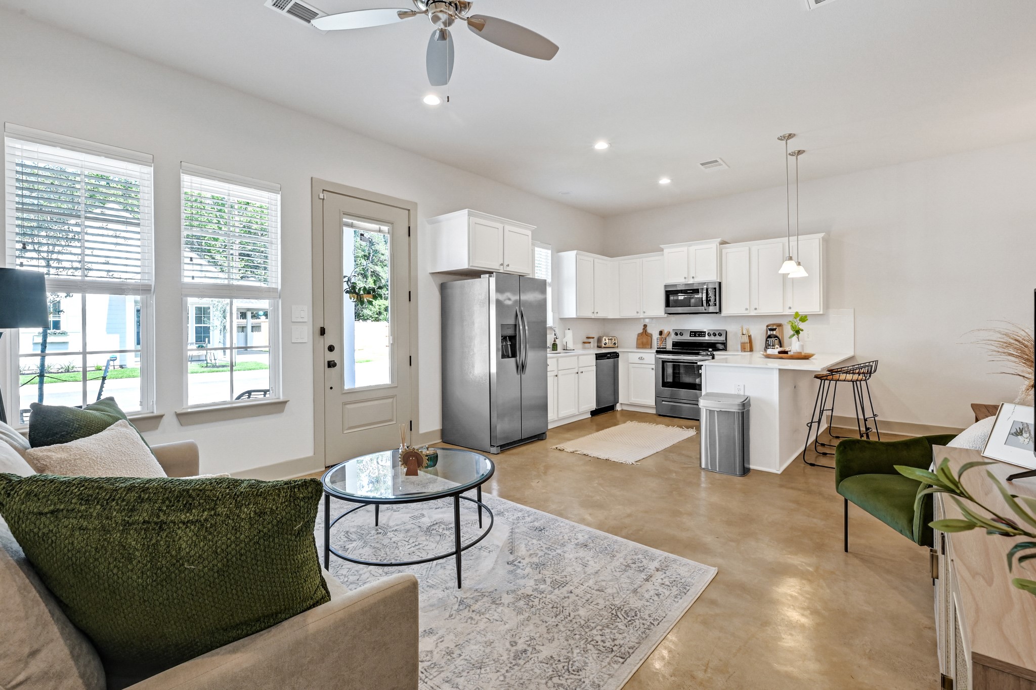 Spring Condo: 33455 Buckshot Lane